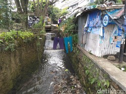 Tentang Sungai Cianting dan Terendamnya Jalan Pasteur