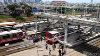 JPO Stasiun Tanah Abang Masuki Tahap Akhir