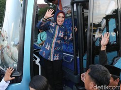 Dapat Banyak Masukan dari Guru, Sylviana Bakal Kaji KJP