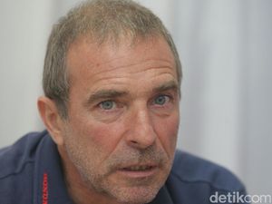 Mantan Manajer Tim Suzuki di MotoGP Jual Semua Barang Tim Gegara Ini Mantan Manajer Tim Suzuki di MotoGP Jual Semua Barang Tim Gegara Ini