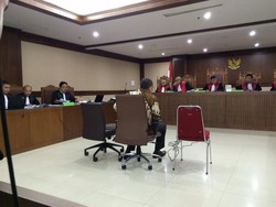 Nurhadi Kerap Dijadwalkan Berobat di RS MRCCC oleh Eddy Sindoro