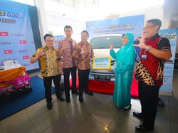 Daihatsu Serahkan Xenia Rekondisi ke Konsumen di Bandar Lampung