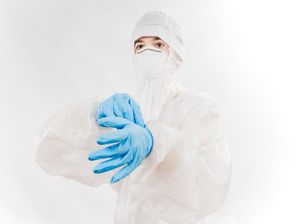 Kurangi Produksi Baju, Cotton Ink Bikin 10 Ribu APD untuk Tenaga Medis Kurangi Produksi Baju, Cotton Ink Bikin 10 Ribu APD untuk Tenaga Medis