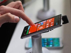 Mau Rilis Surface Phone, Microsoft?