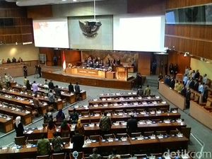 Jokowi Minta DPR Utamakan Kualitas Dibanding Kuantitas Dalam Memproduksi UU