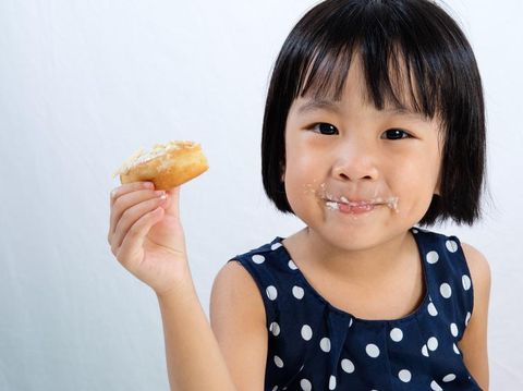 Anak makan