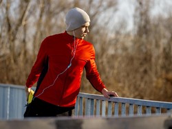 Mendengarkan Despacito Saat Olahraga Ada Manfaatnya Lho