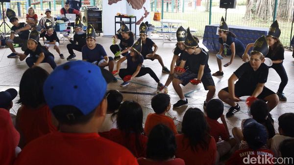 Antusiasme Siswa JIS Belajar Budaya Indonesia