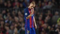 Jeremy Mathieu direkrut Barcelona dari Valencia pada 2014. Dia yang berusia 30 tahun ditebus dengan nilai transfer 17,7 juta euro. (Foto: Shaun Botterill/Getty Images)