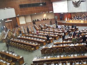 Paripurna Pengesahan UU APBN 2017, 186 Anggota DPR Tak Hadir