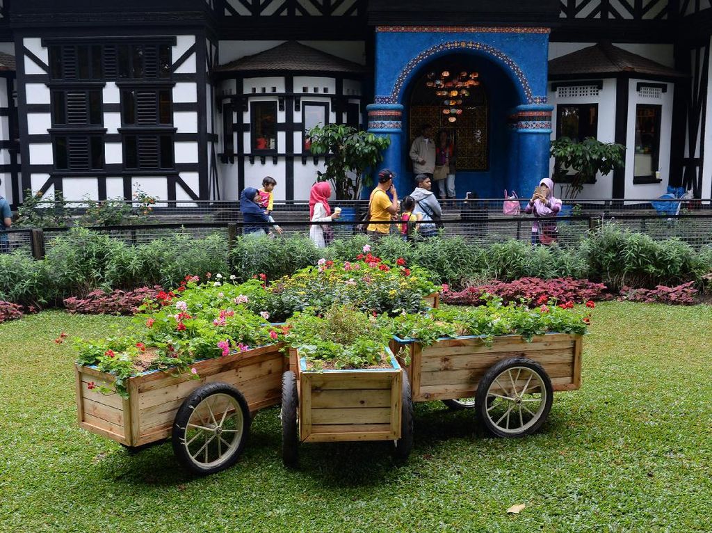 10 Wisata Hits di Bandung untuk Millenial 10 Wisata Hits di Bandung untuk Millenial