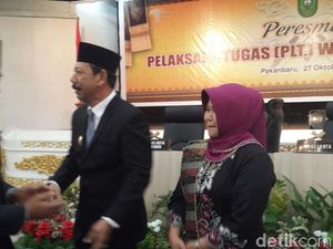 Gubernur Riau Tunjuk Kepala BPBD Plt Wali Kota Pekanbaru Gubernur Riau Tunjuk Kepala BPBD Plt Wali Kota Pekanbaru
