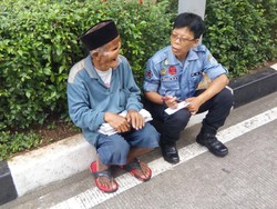 Kakek Abdurahman Penjual Koran: Ada yang Lebih Susah dari Saya