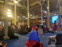 Di Bandung Dua Warga Asing Perkenalkan Pengolahan Sampah dengan Strategi Circular Economy