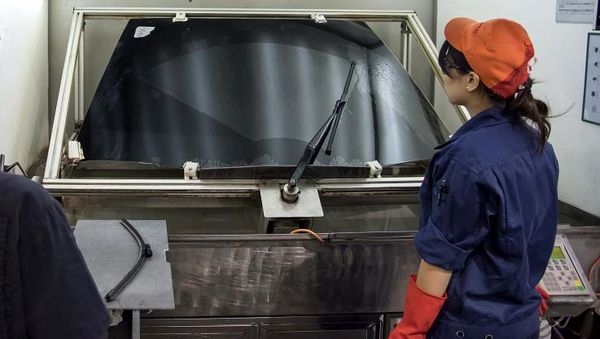 Mengunjungi Pabrik Bosch China