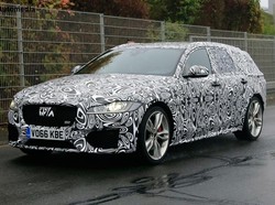 Jaguar Kembali Uji XF Sportbrake di Nurburgring