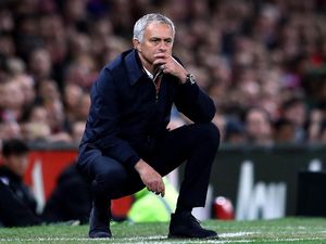 Mourinho Siap Dengarkan Tawaran untuk Depay dan Schneiderlin