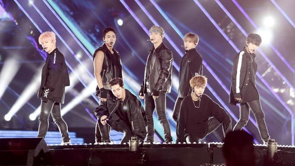 Daebak! Aksi Para Idol Kpop di Busan One Asia Festival 2016 (1)