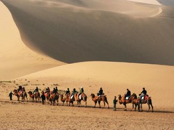 4 Alasan Kenapa Kamu Harus Coba Liburan ke Asia Tengah