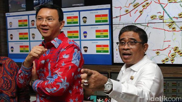 Ahok Ajak Plt Gubernur Soni Tur di Balaikota