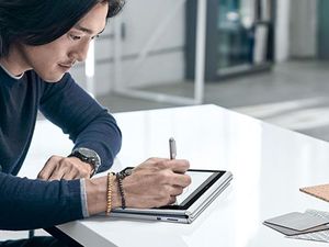 MacBook Pro vs Surface Book, Mana Lebih Unggul?