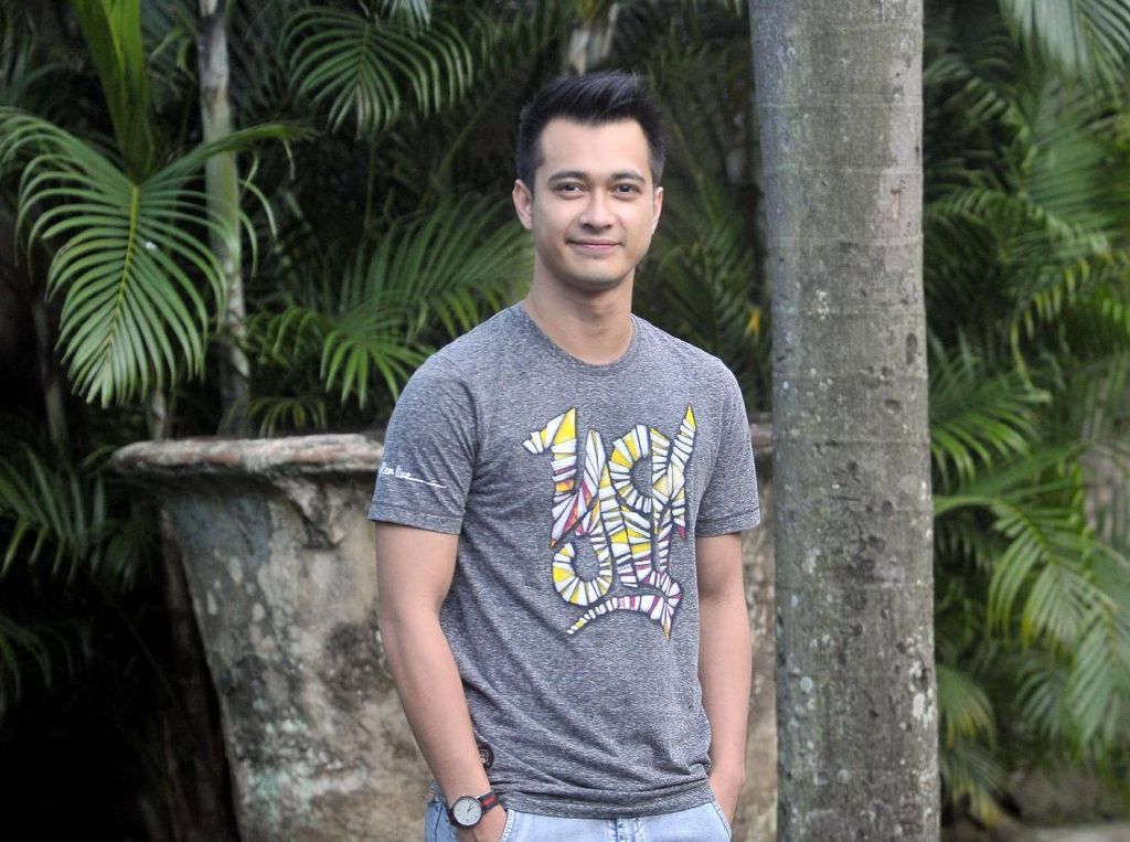 Berkas Pernikahan Eza Gionino dan Meiza Sudah Masuk KUA Berkas Pernikahan Eza Gionino dan Meiza Sudah Masuk KUA