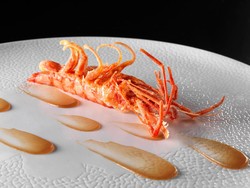 Chef Enrico Bartolini Suguhkan Hidangan Italia Klasik Kontemporer di Rosso Restaurant