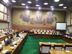 Rapat Memanas, DPR Pertanyakan Laporan Kinerja Keuangan PTDI
