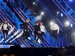 BTS Rebut Kembali Rekor YouTube dari BLACKPINK