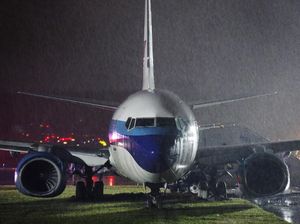 Pesawat Calon Wapres Donald Trump Tergelincir di New York Pesawat Calon Wapres Donald Trump Tergelincir di New York