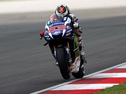 Lorenzo Rebut Pole Position di Valencia