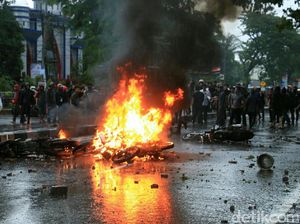 Mahasiswa Pembakar 6 Motor Polisi Diringkus Tim Resmob Polrestabes Makassar