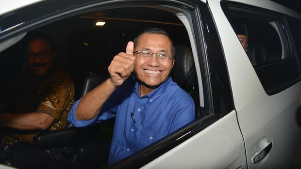 Khofifah, Risma, Dahlan Iskan di Tim Kampanye Jatim Jokowi