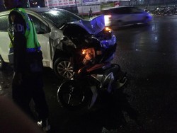 9 Orang Korban Tabrakan Mobil Ertiga di BSD Dievakuasi ke RS Eka Hospital