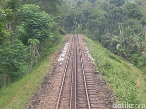 Studi Kelayakan Proyek Kereta Kencang JKT-SBY Dimulai Mei