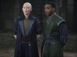 Doctor Strange Kokoh, Arrival Panjat Tangga Box Office