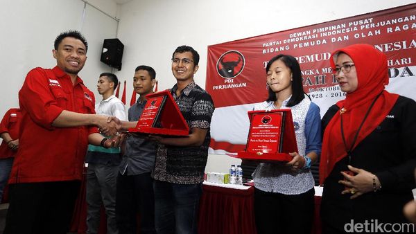 Atlet Berprestasi Raih Penghargaaan dari PDI-P