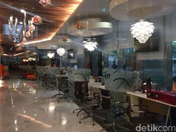 Ratusan Karyawan Danamon Demo, Operasional Bank Tetap Berjalan Normal