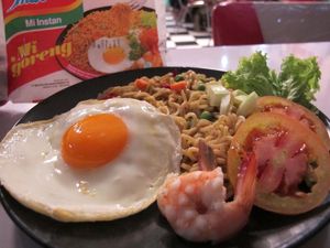 Bersantai Sambil Menikmati Roti Bakar, Kopi dan Mie Enak di Mampang Prapatan