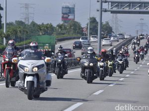 Lagi Asik Nyetir Ada Konvoi Moge, Mending Minggir atau Tetap di Tengah? Lagi Asik Nyetir Ada Konvoi Moge, Mending Minggir atau Tetap di Tengah?