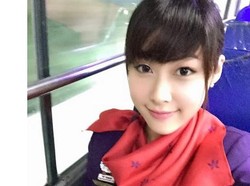 Aneka Pose Selfie Pramugari Cantik Maskapai Asia