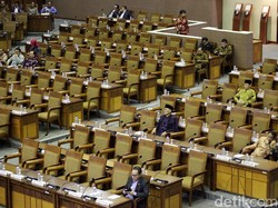 Formappi Kritik Rendahnya Kinerja Legislasi DPR