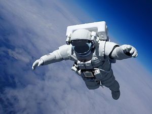 Astronaut Punya Kemampuan Ini untuk Membantu Terbang di Luar Angkasa Astronaut Punya Kemampuan Ini untuk Membantu Terbang di Luar Angkasa