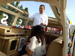 Pakai Mobil Klasik di Pawai Kampanye Damai, Anies: Ini Seperti Jakarta