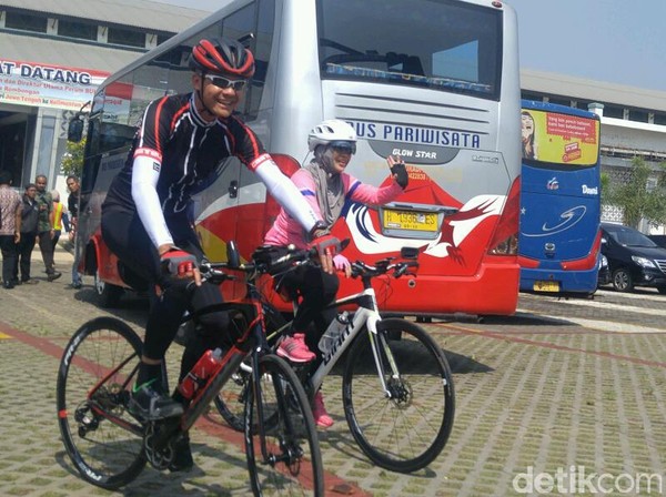 Ganjar Pranowo gowes jelang tour de borobudur