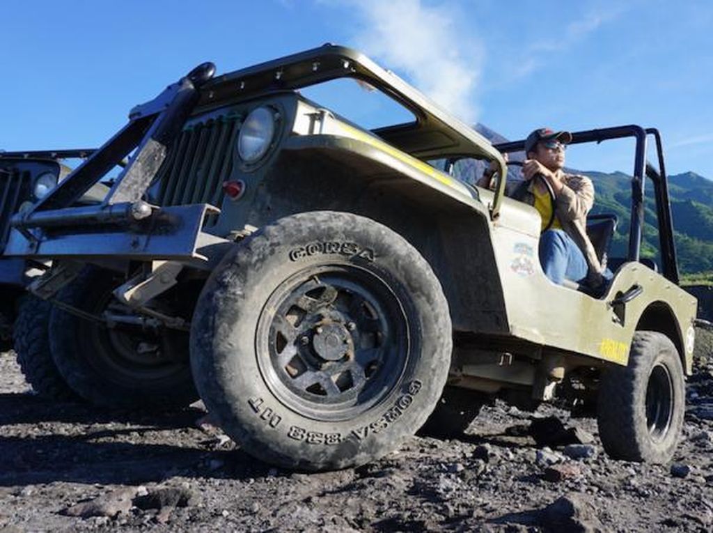 Asyik Nih, Ada Paket Wisata Menikmati Lava Pijar Merapi Naik Mobil Jip Asyik Nih, Ada Paket Wisata Menikmati Lava Pijar Merapi Naik Mobil Jip