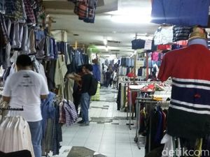Sulit Dapat Pasokan, Pedagang Baju Bekas Senen Naikkan Harga Sulit Dapat Pasokan, Pedagang Baju Bekas Senen Naikkan Harga