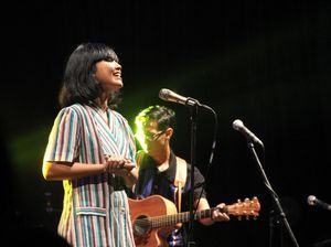 Aksi The Brandals dan WSATCC yang Menawan Hati di Synchronize Fest