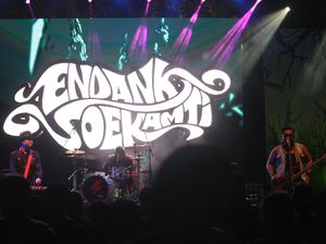 HUT Kemerdekaan RI, Ini Hadiah dari Endank Soekamti dan Musisi Lainnya HUT Kemerdekaan RI, Ini Hadiah dari Endank Soekamti dan Musisi Lainnya