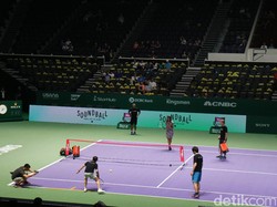 Saat Iva Majoli Mengayun Raket dengan Penutup Mata